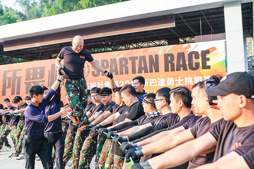YANG杨邦胜设计集团斯巴达勇士极限挑战_杨邦胜先生挑战走绳索 YANG杨邦胜设计集团斯巴达勇士极限挑战_杨邦胜先生挑战走绳索