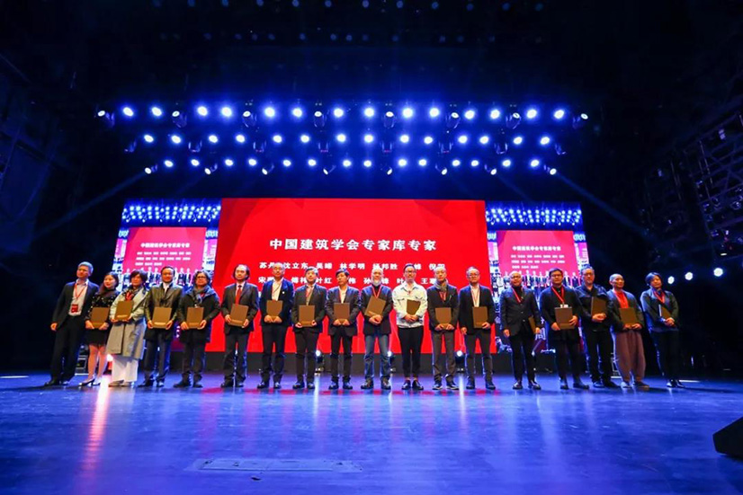 杨邦胜先生领取中国建筑学会专家库专家证书 杨邦胜先生领取中国建筑学会专家库专家证书