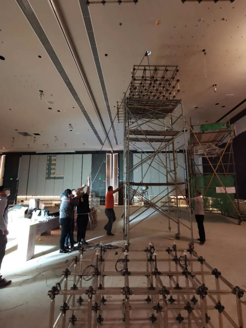 杨邦胜设计集团2020开业酒店作品武汉万豪酒店_进行装灯施工 杨邦胜设计集团2020开业酒店作品武汉万豪酒店_进行装灯施工