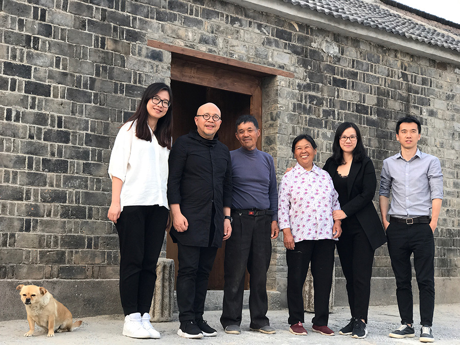 杨邦胜先生设计团队与兰老师父母合影留念